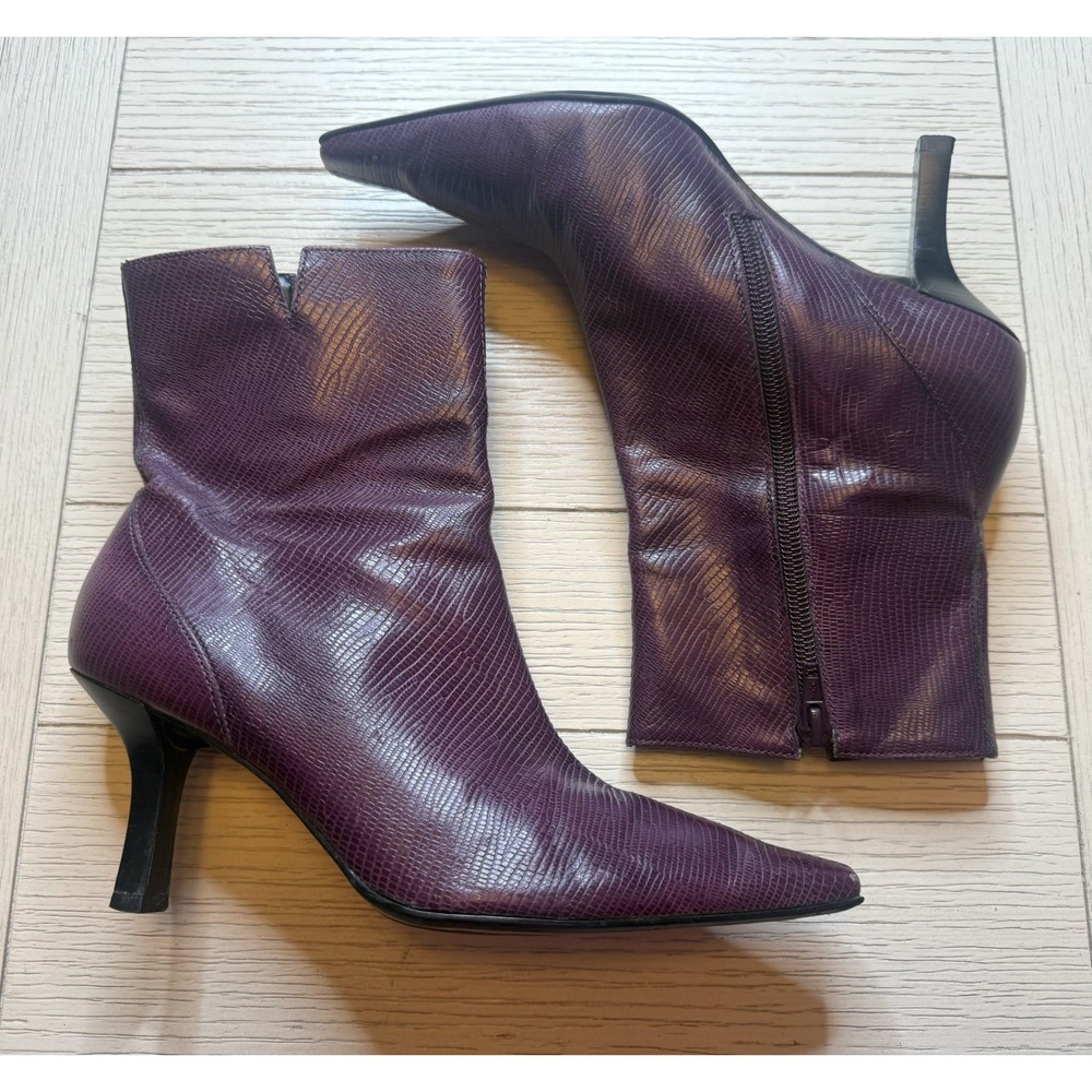 Gianni Bini Purple Snakeskin 3" Heeled Ankle‎ Boots W/ Zip Close Sz 6 M